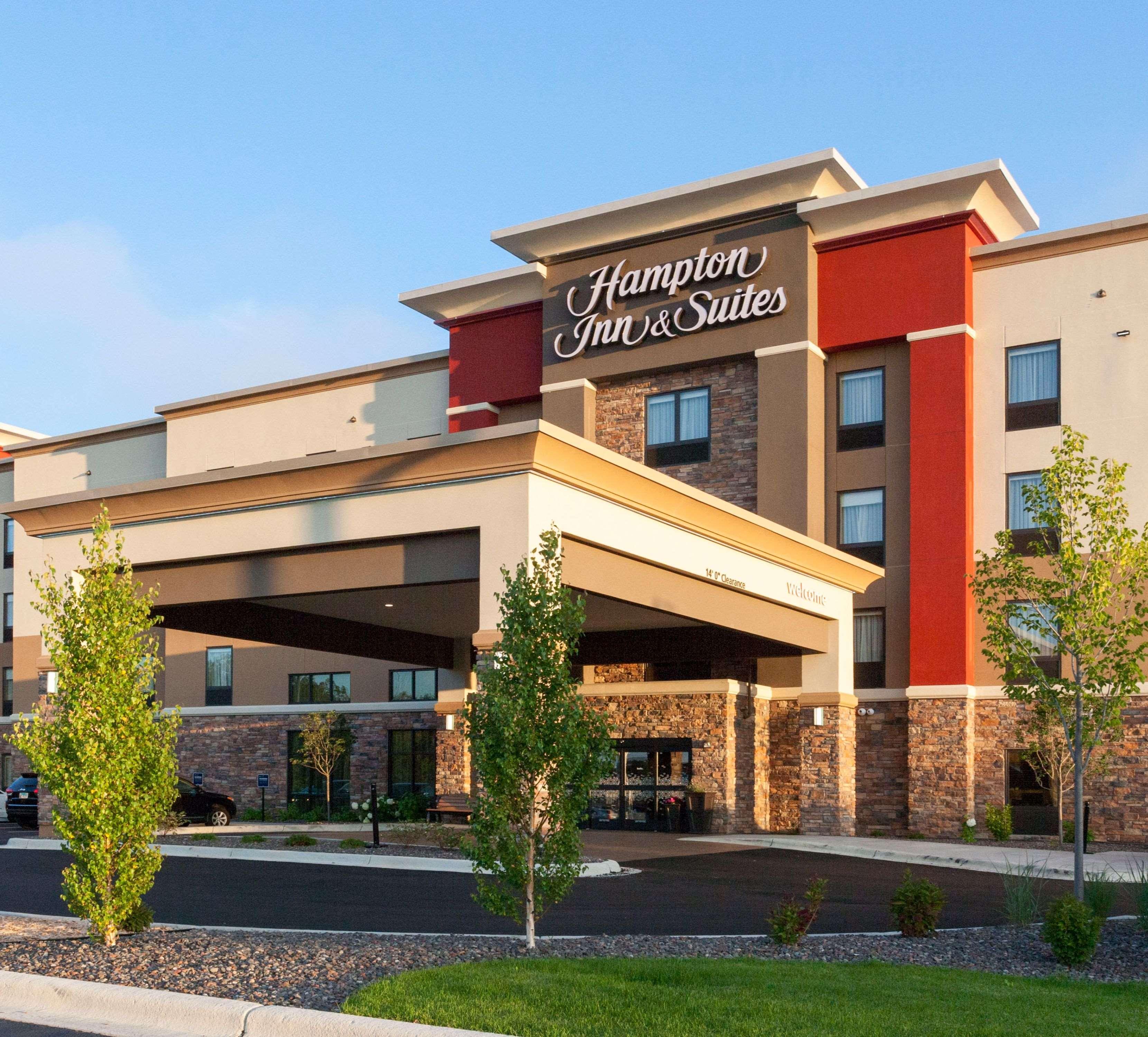 Hampton Inn & Suites Duluth North Mn Exterior photo